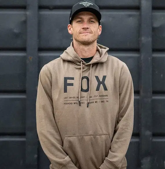 Hoodies & Sweatshirts