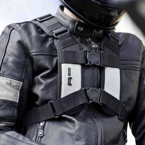Kriega R25 Backpack Chest Buckle Detail                                                                                                                                                                                                                        