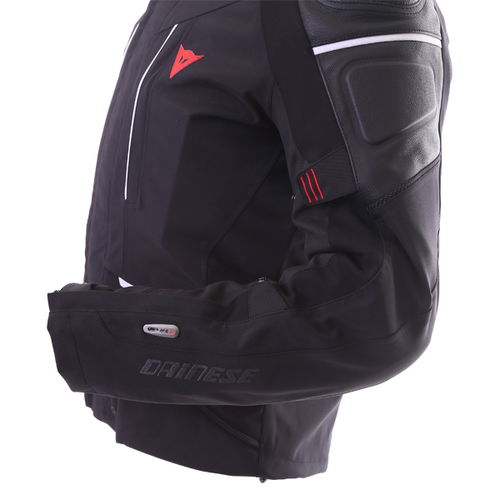 Dainese Cyclone D-Air Goretex Black White Waterproof Motorcycle Jacket D-Air Detail                                                                                                                                                                            