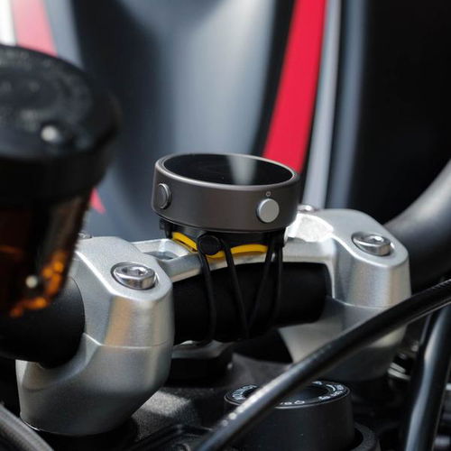 Beeline Moto Satnav Gun Metal Moto Sat nav