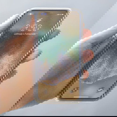 Quad Lock Poncho - iPhone 12/12 Pro