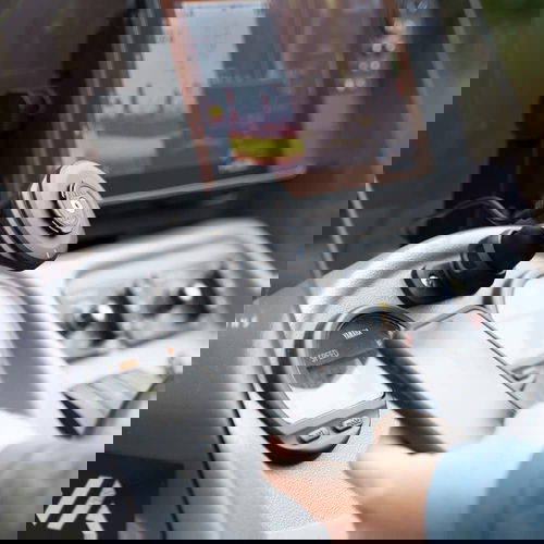 Quad Lock Weatherproof Wireless Charging