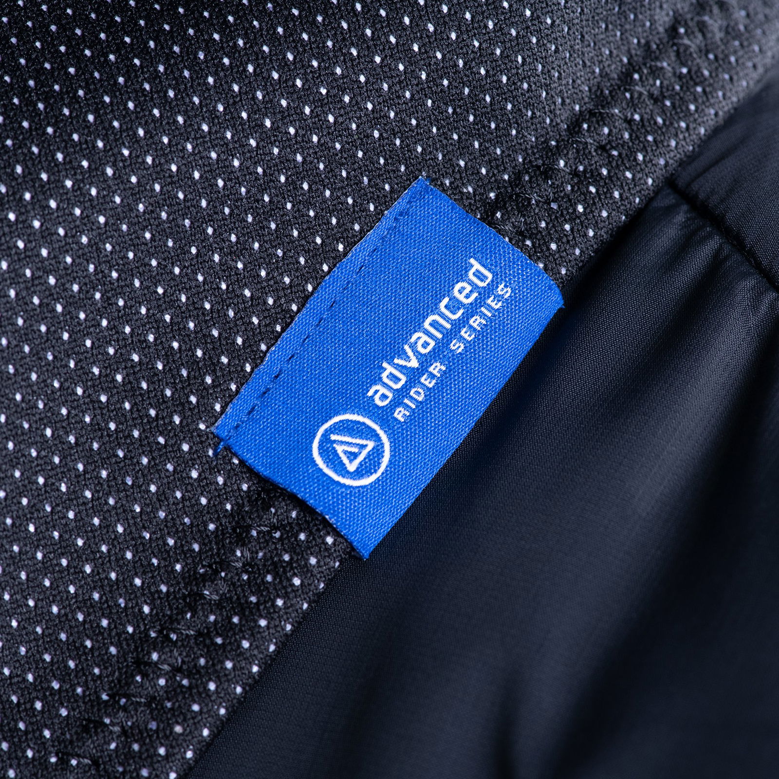 Oxford Products Advanced Storm Collar Black