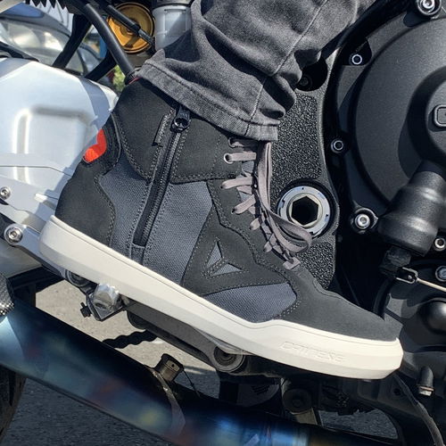 Dainese Metropolis Shoes Carbon Fluo Red