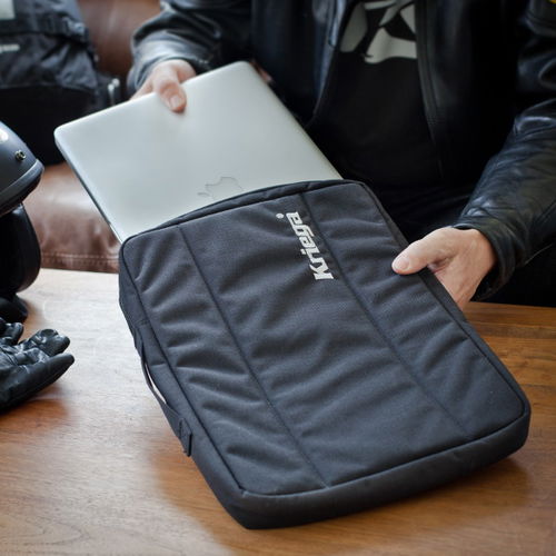 Kriega Kube Laptop Bag In Use                                                                                                                                                                                                                                  