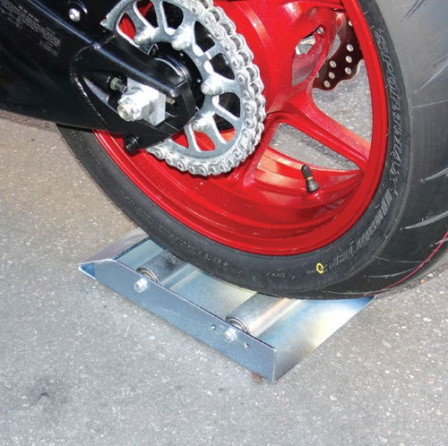 Biketek Rear Wheel Spinner in use                                                                                                                                                                                                                              