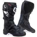 X Peak Boots Black
