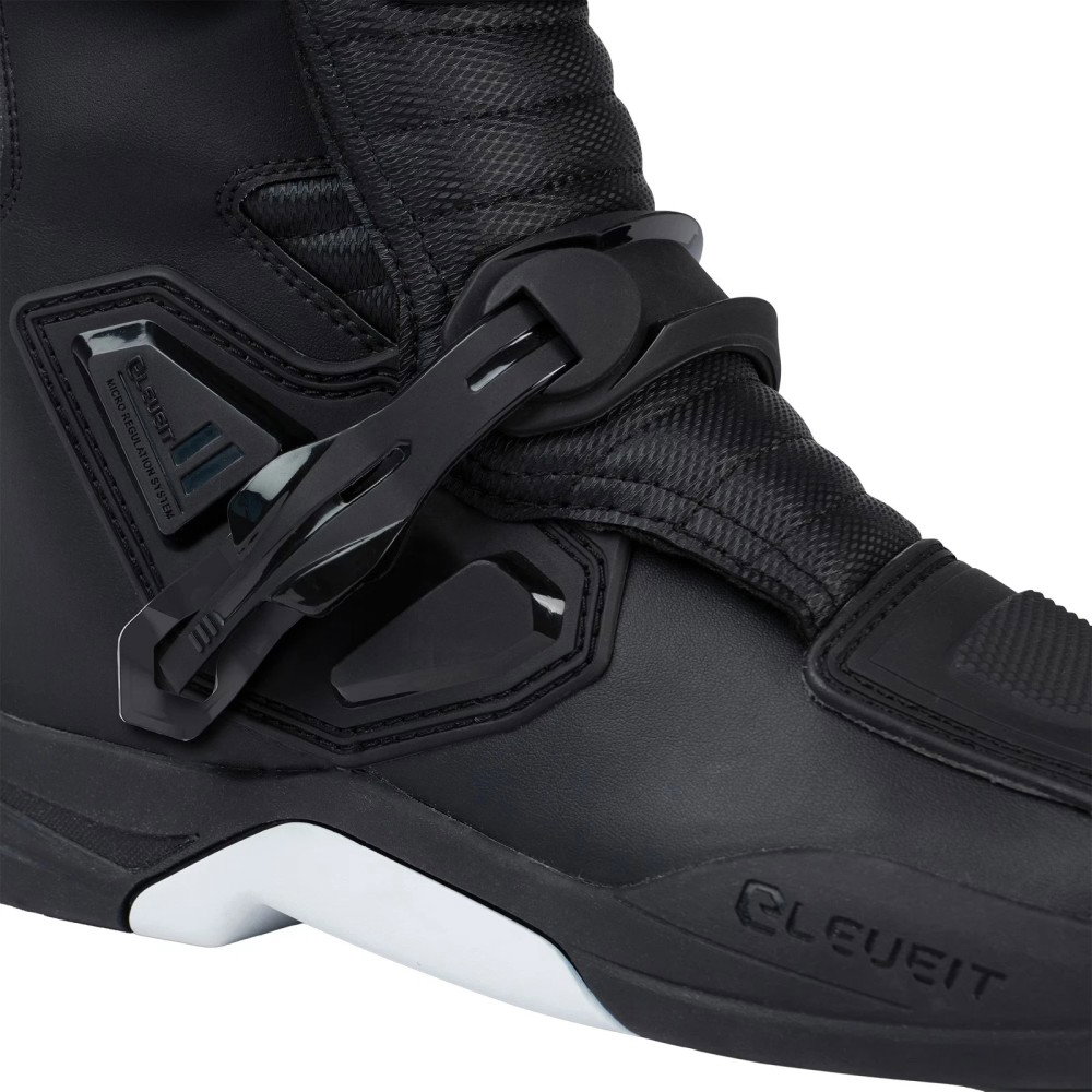 X Peak Boots Black